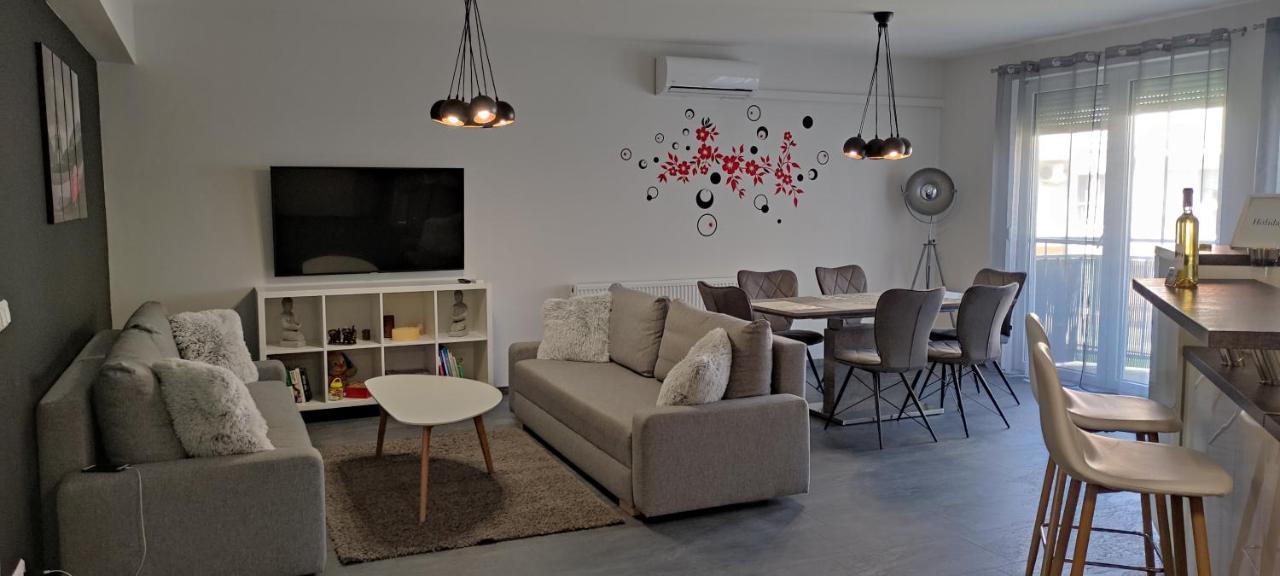 Ikon Apartman Hajduszoboszlo Exterior photo