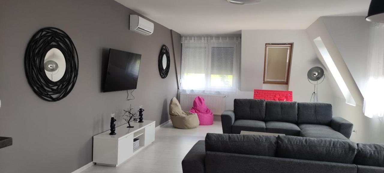 Ikon Apartman Hajduszoboszlo Exterior photo