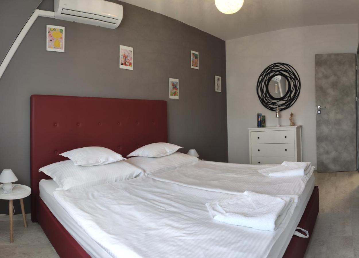 Ikon Apartman Hajduszoboszlo Exterior photo